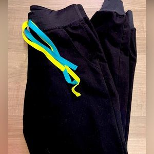 Figs women's Black/Citron Zamora- Jogger Scrub Pants - XS